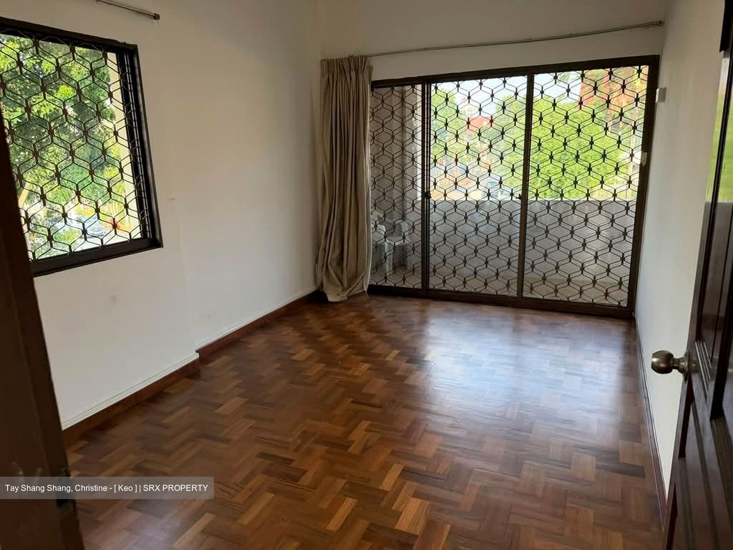 Golden Hill Estate (D19), Terrace #622741771
